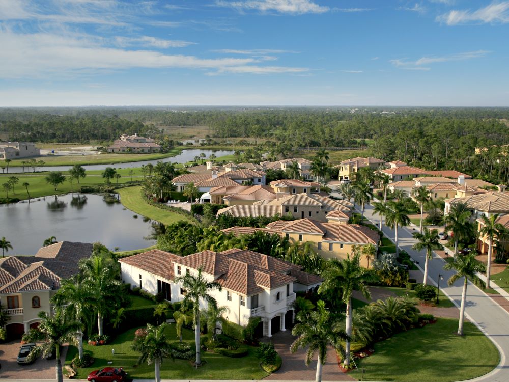 Aerial perspective of a Florida neighborhood